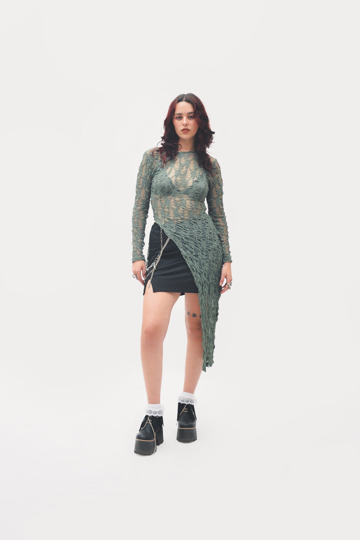 Lace raw top asimétrico largo verde - Anacleta Design
