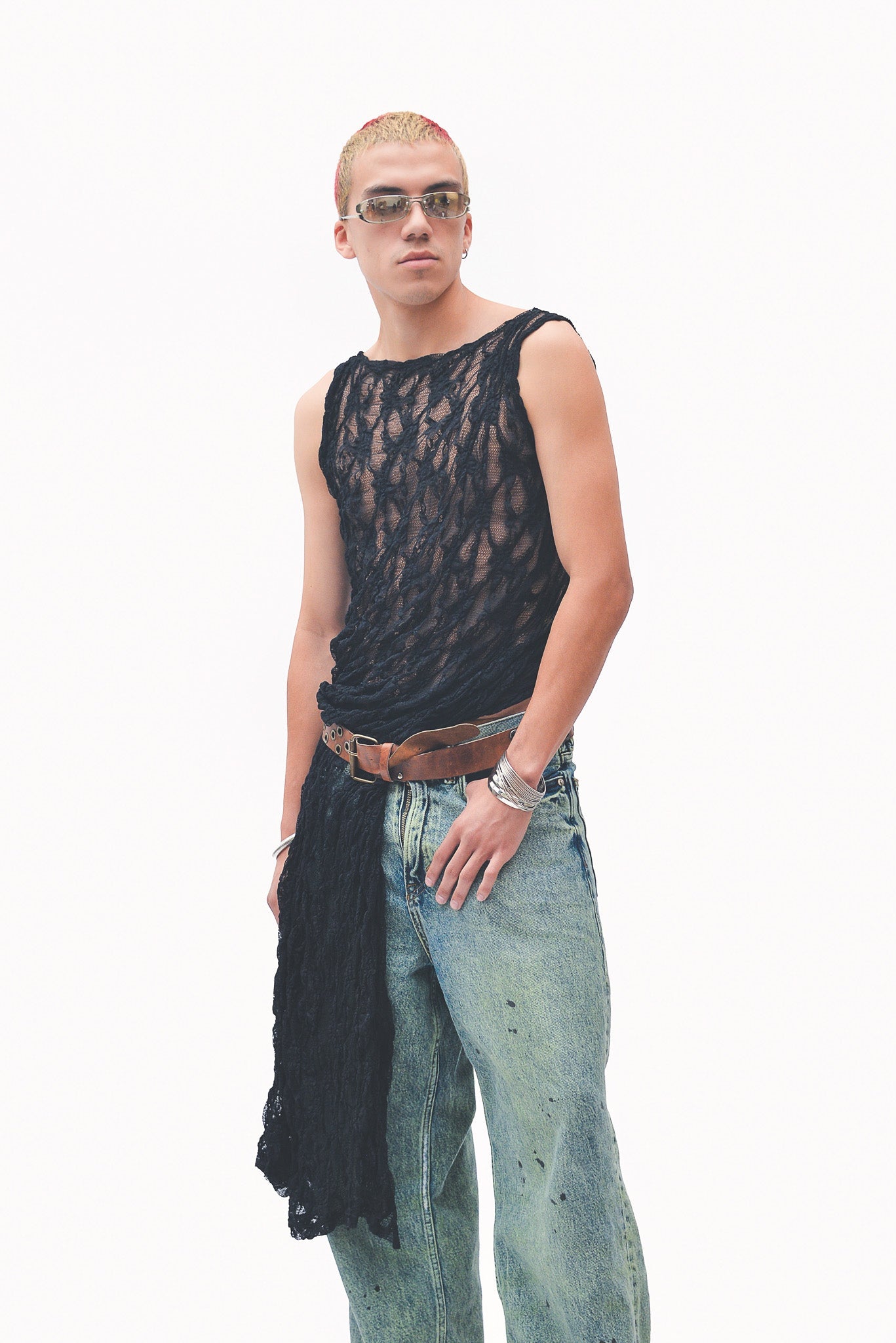 Lace raw top sin mangas largo negro - Anacleta Design