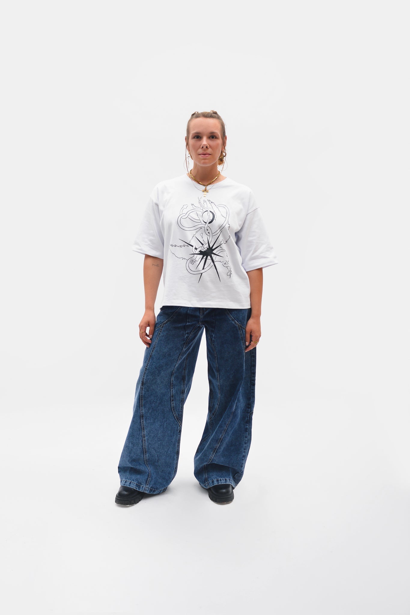 Serpiente White T-Shirt - Anacleta Design